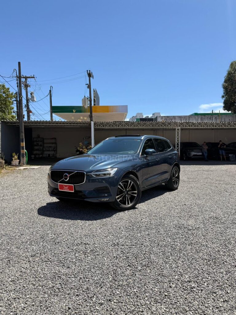 VOLVO XC60 D5 MOMENTUM 2.0 AWD 2020/2021