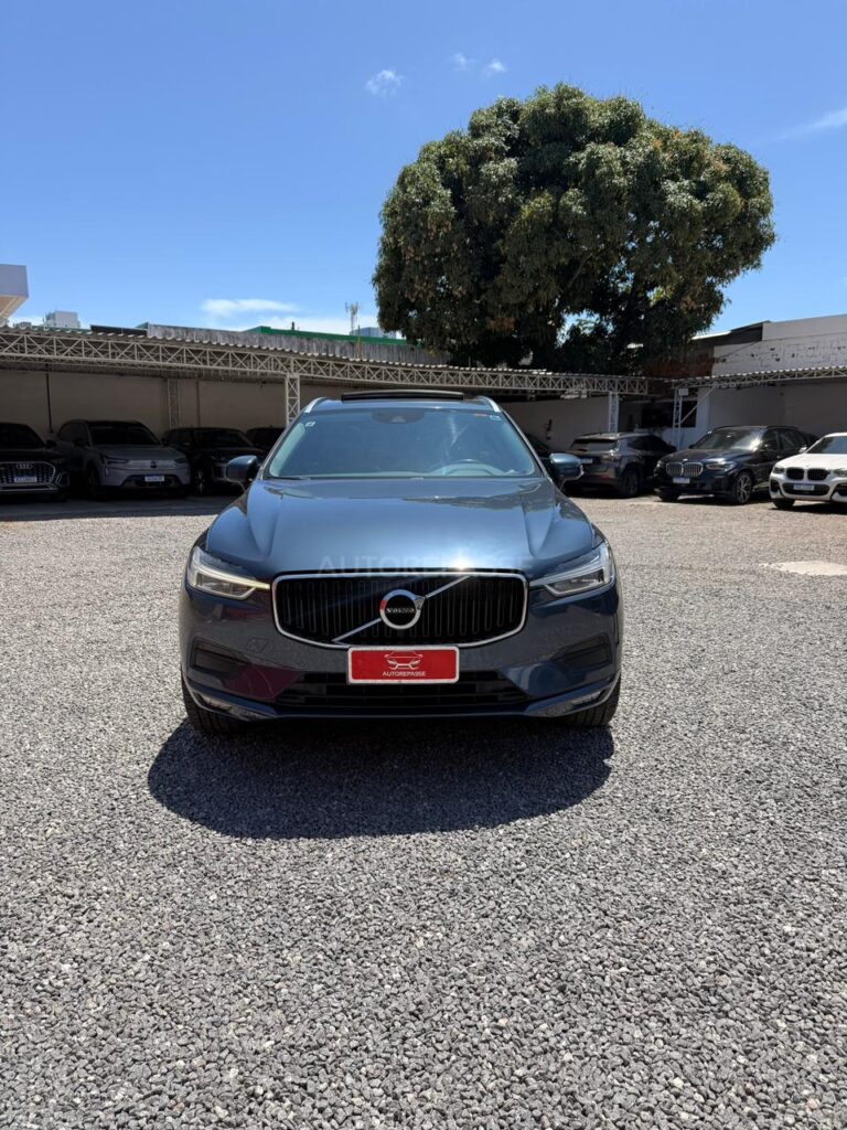 VOLVO XC60 D5 MOMENTUM 2.0 AWD 2020/2021