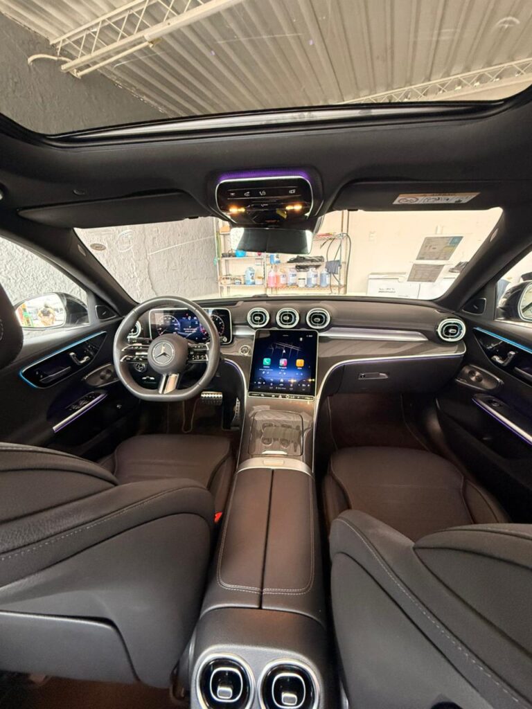 MERCEDES-BENZ C300 AMG LINE 2.0 2025/2025