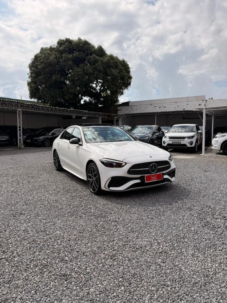 MERCEDES-BENZ C300 AMG LINE 2.0 2025/2025