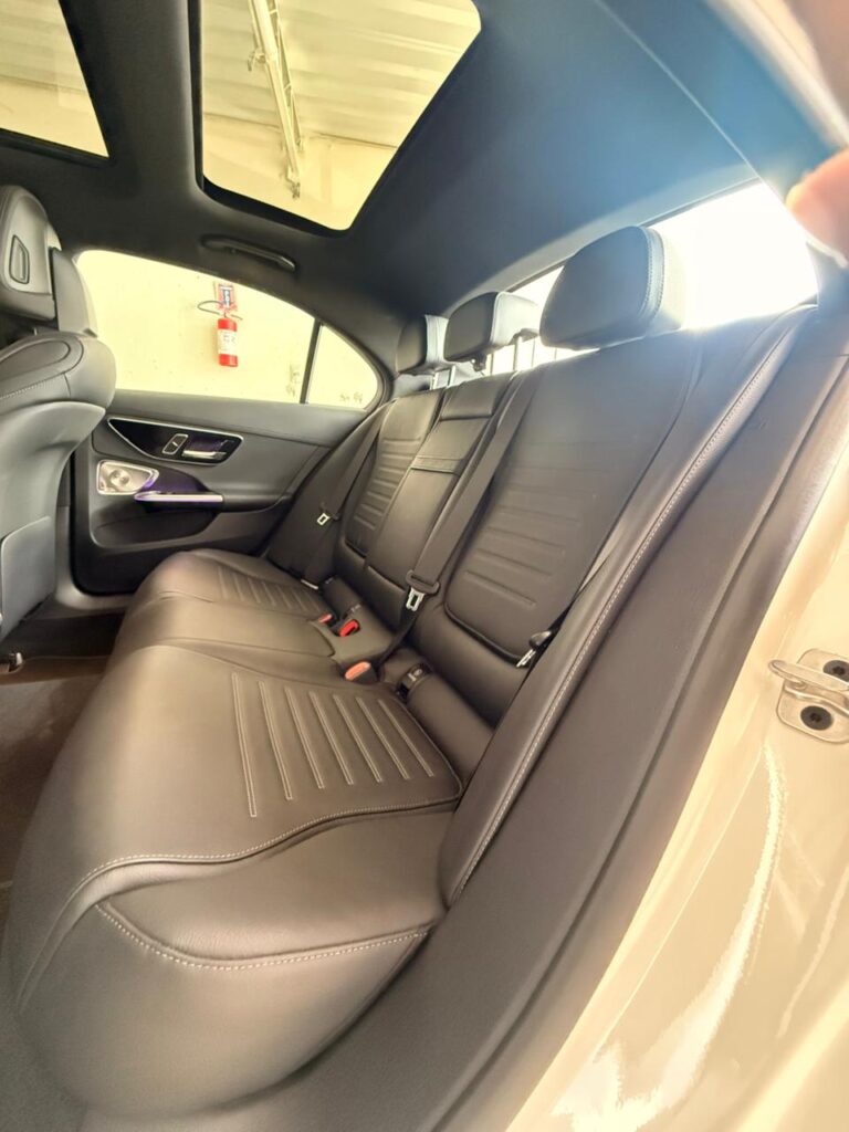 MERCEDES-BENZ C300 AMG LINE 2.0 2025/2025