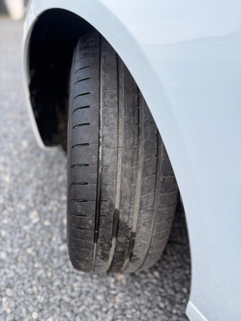 MERCEDES-BENZ C300 AMG LINE 2.0 2025/2025