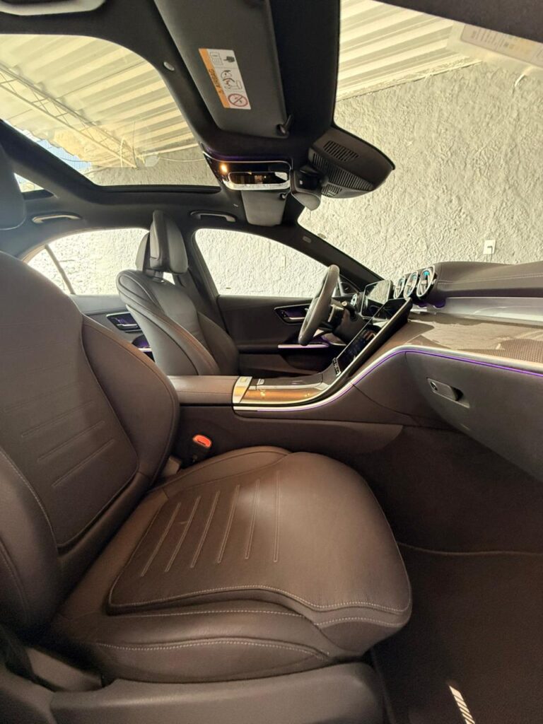 MERCEDES-BENZ C300 AMG LINE 2.0 2025/2025