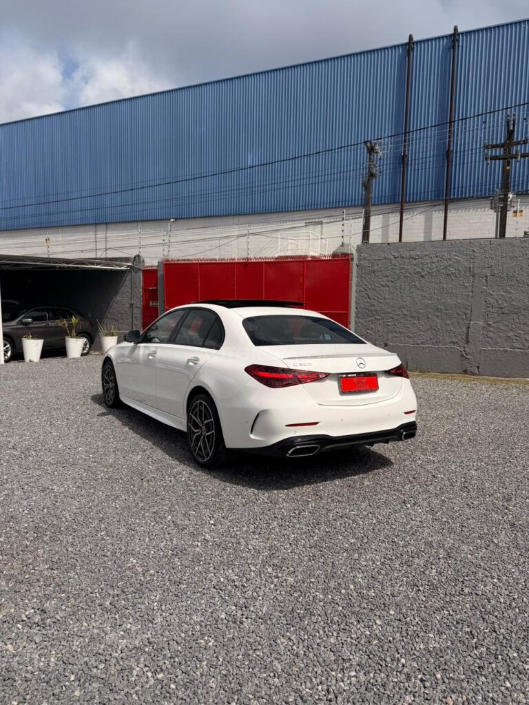 MERCEDES-BENZ C300 AMG LINE 2.0 2025/2025