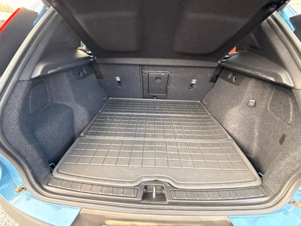 VOLVO XC40 P6 ELETRIC PLUS AWD 2023/2024