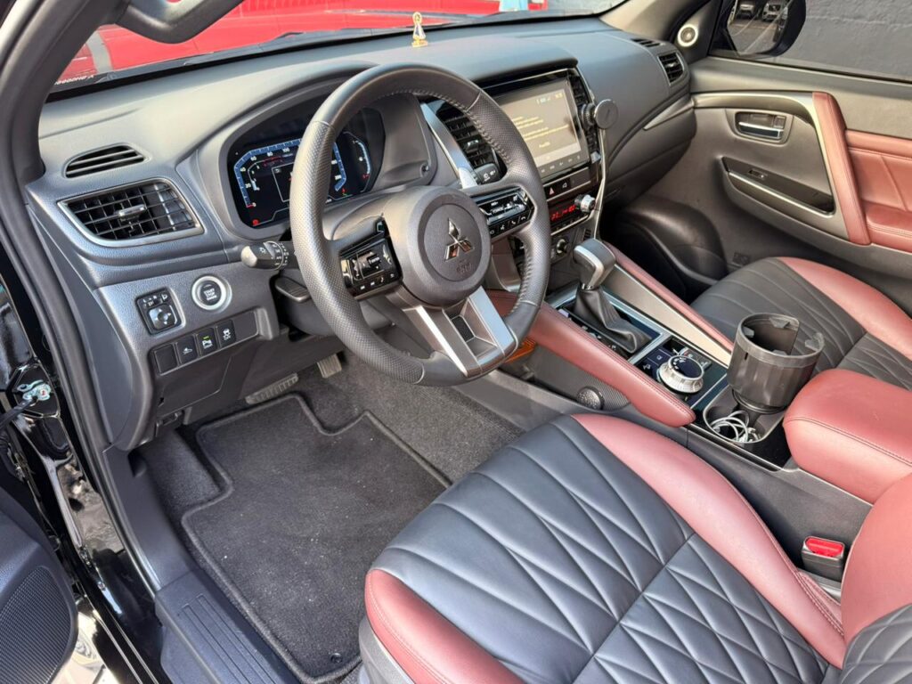 PAJERO SPORT LEGEND BLACK 2.4 2024/2025