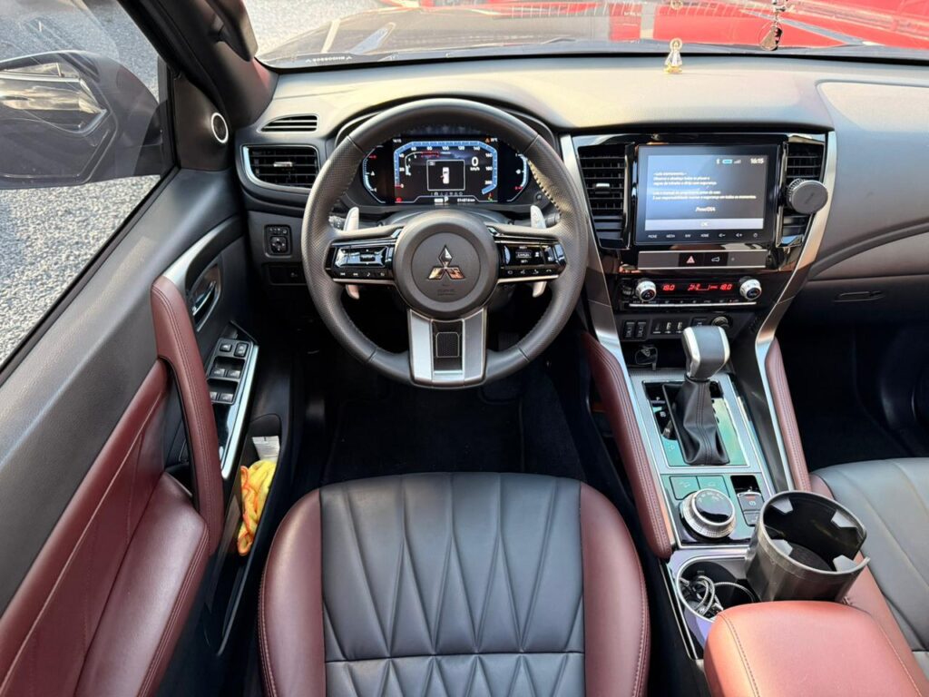 PAJERO SPORT LEGEND BLACK 2.4 2024/2025