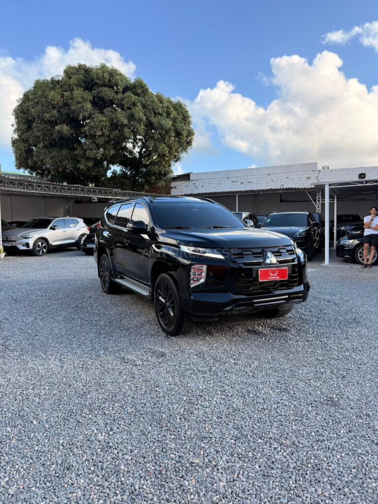 PAJERO SPORT LEGEND BLACK 2.4 2024/2025