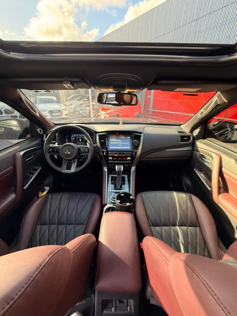 PAJERO SPORT LEGEND BLACK 2.4 2024/2025