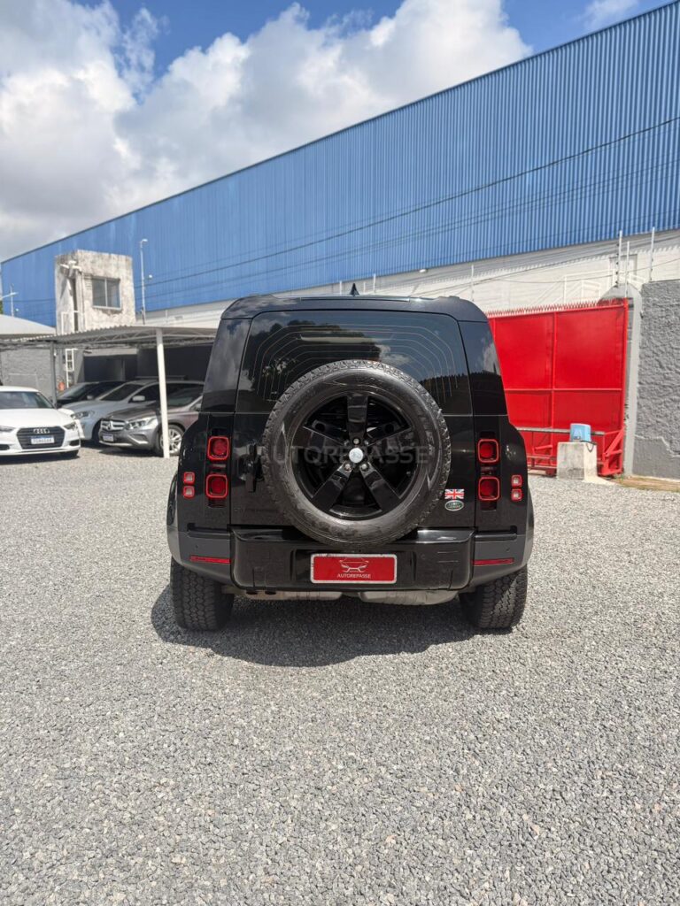 LAND ROVER DEFENDER MHEV 110 HSE AWD 2022/2023