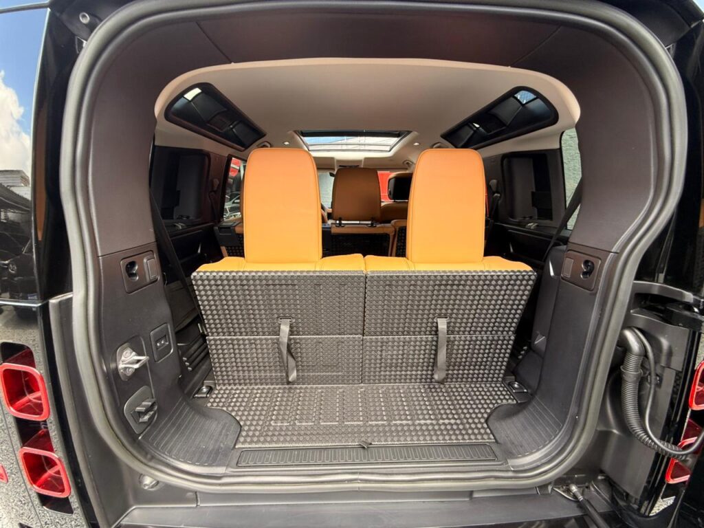 LAND ROVER DEFENDER MHEV 110 HSE AWD 2022/2023