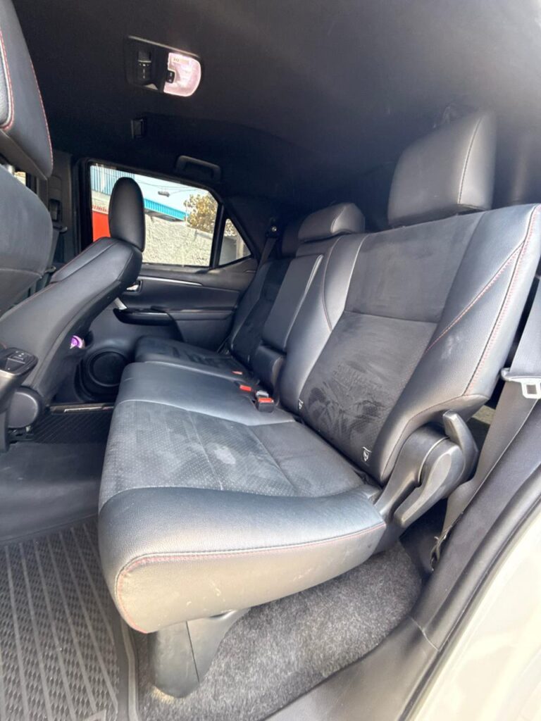 TOYOTA HILUX SW4 2.8 GR-S 4X4 2023/2024