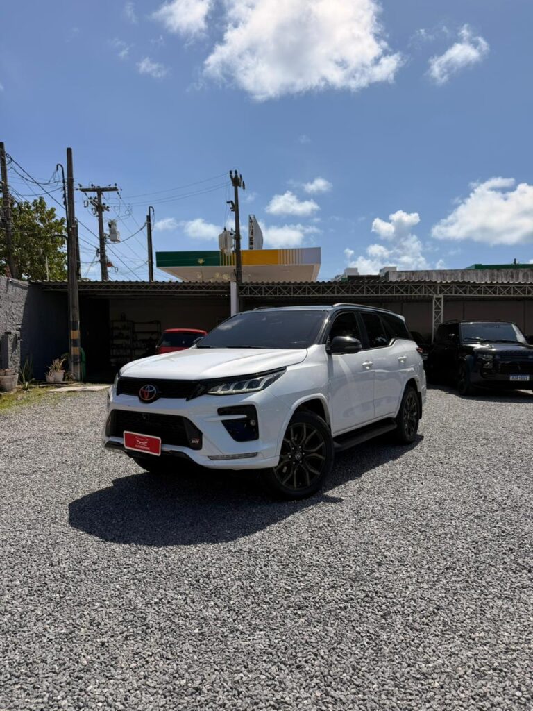 TOYOTA HILUX SW4 2.8 GR-S 4X4 2023/2024