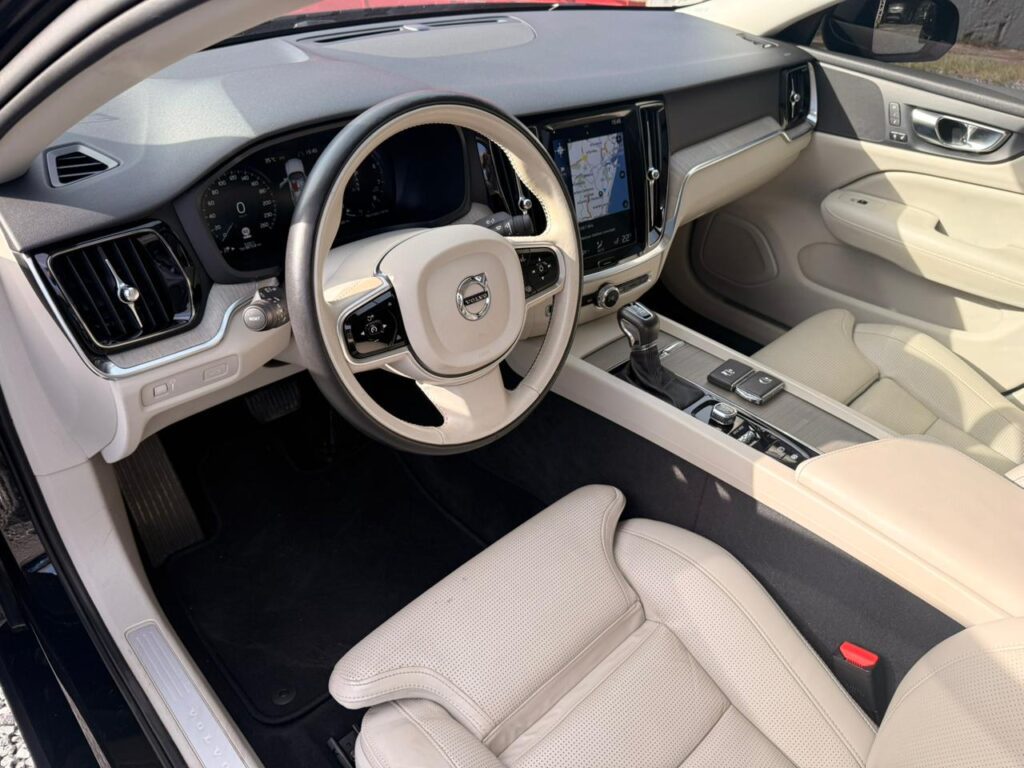 VOLVO S60 T5 INSCRIPTION 2.0 2019/2020