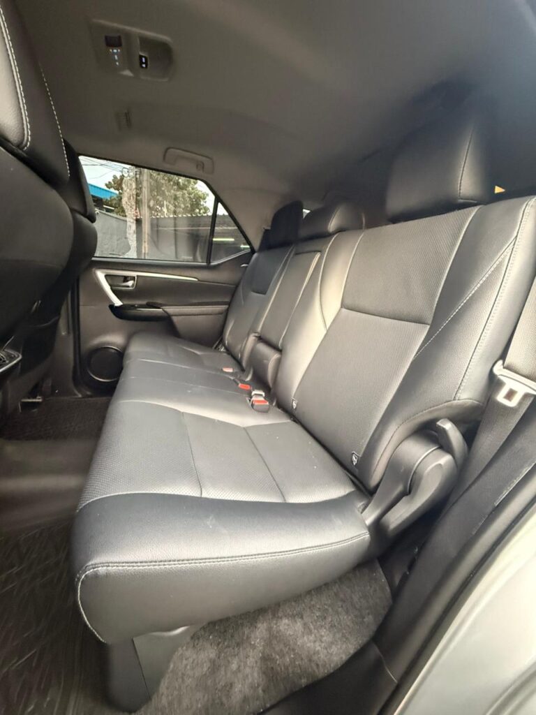 TOYOTA HILUX SW4 SRX 7L 2023/2024