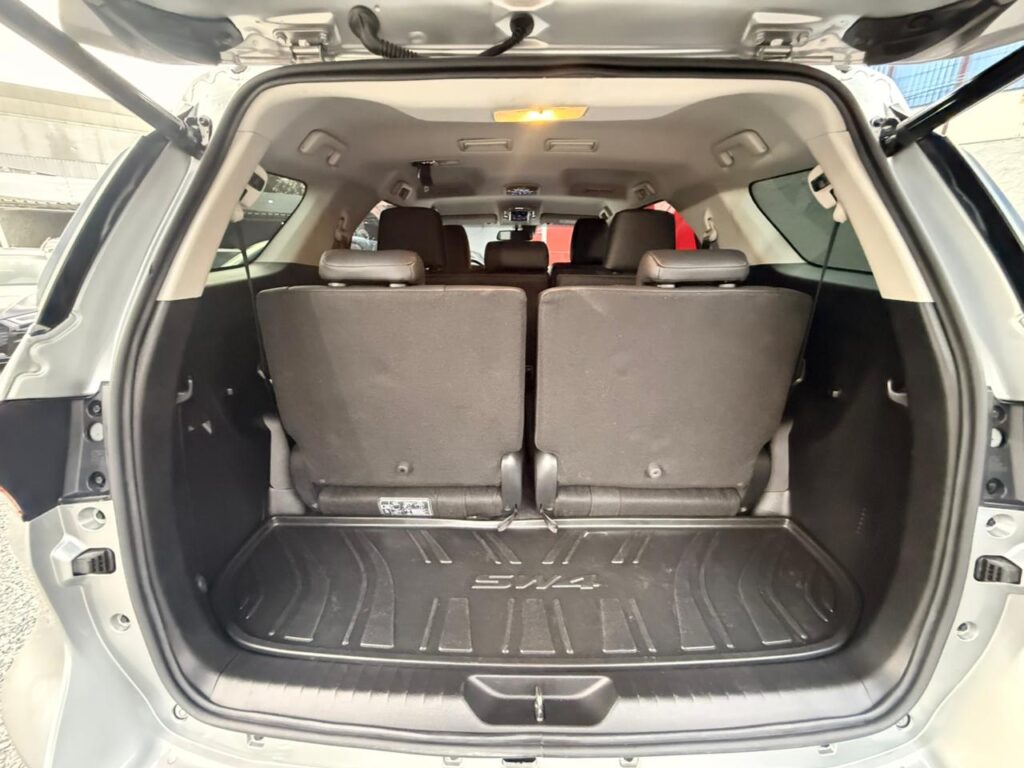 TOYOTA HILUX SW4 SRX 7L 2023/2024