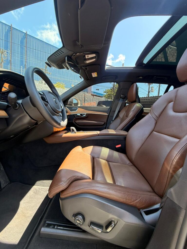 VOLVO XC90 T8 PLUS 2.0 AWD 2022/2023