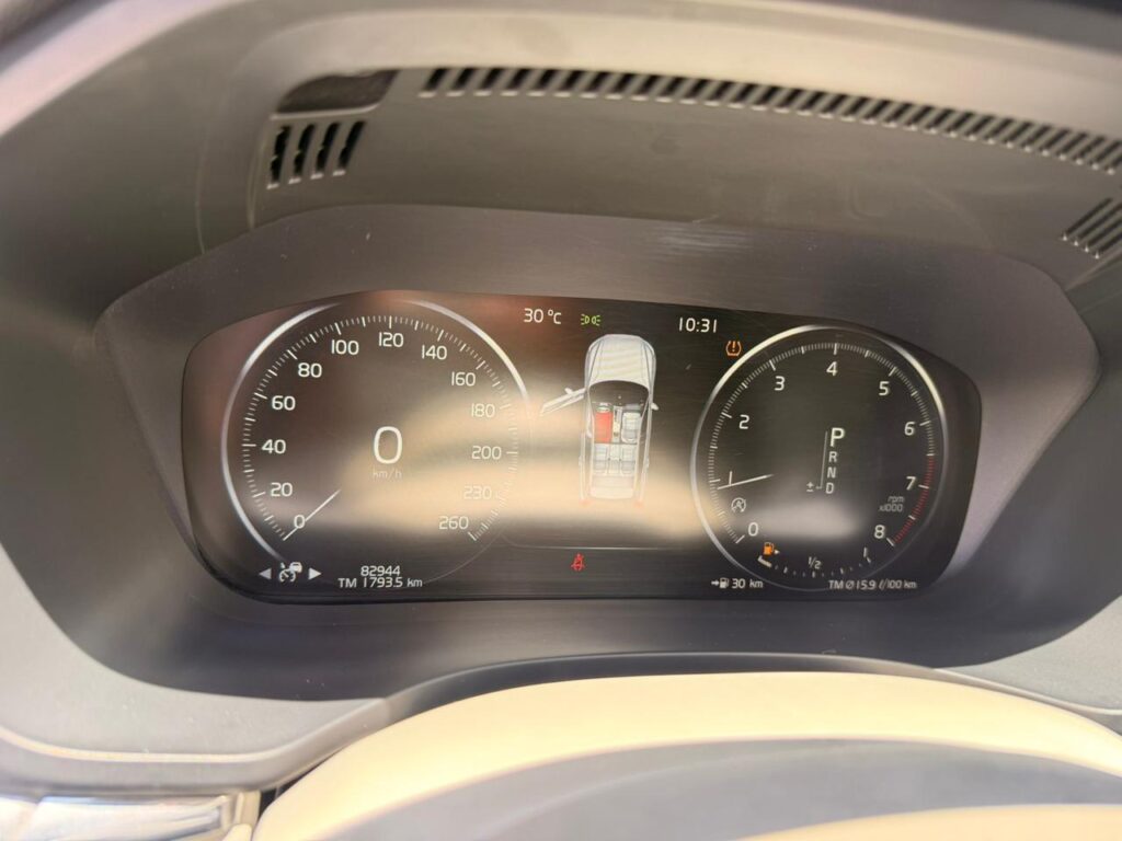 VOLVO XC60 T5 MOMENTUM 2018/2019