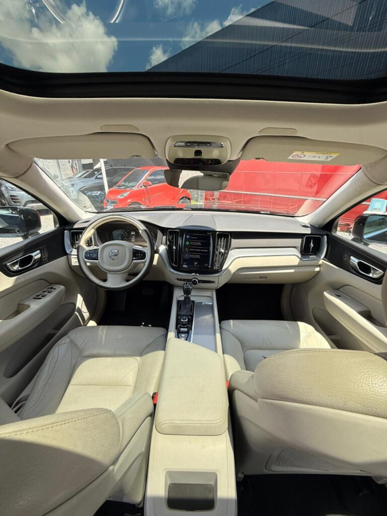 VOLVO XC60 T5 MOMENTUM 2018/2019