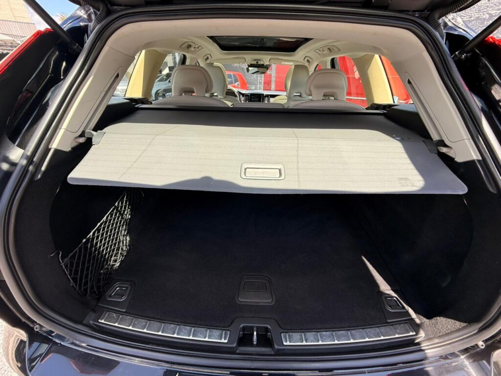 VOLVO XC60 T5 MOMENTUM 2018/2019