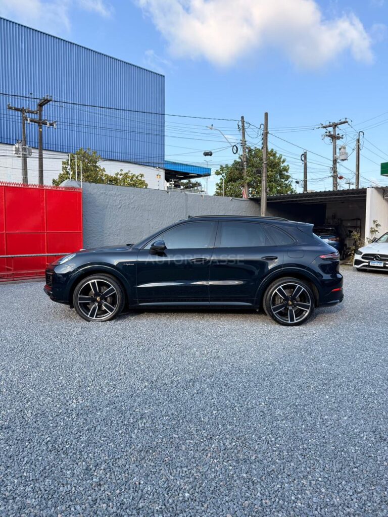 PORSCHE CAYENNE PLATINUM EDITION 2023/2023