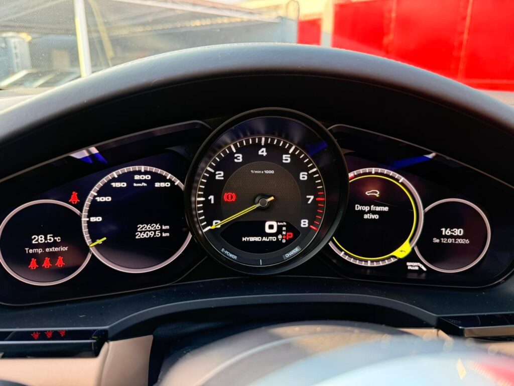 PORSCHE CAYENNE PLATINUM EDITION 2023/2023