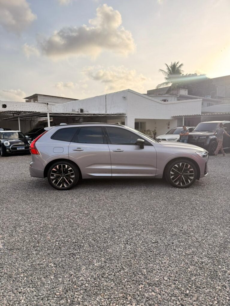 VOLVO XC60 T8 ULTRA DARK 2025/2026