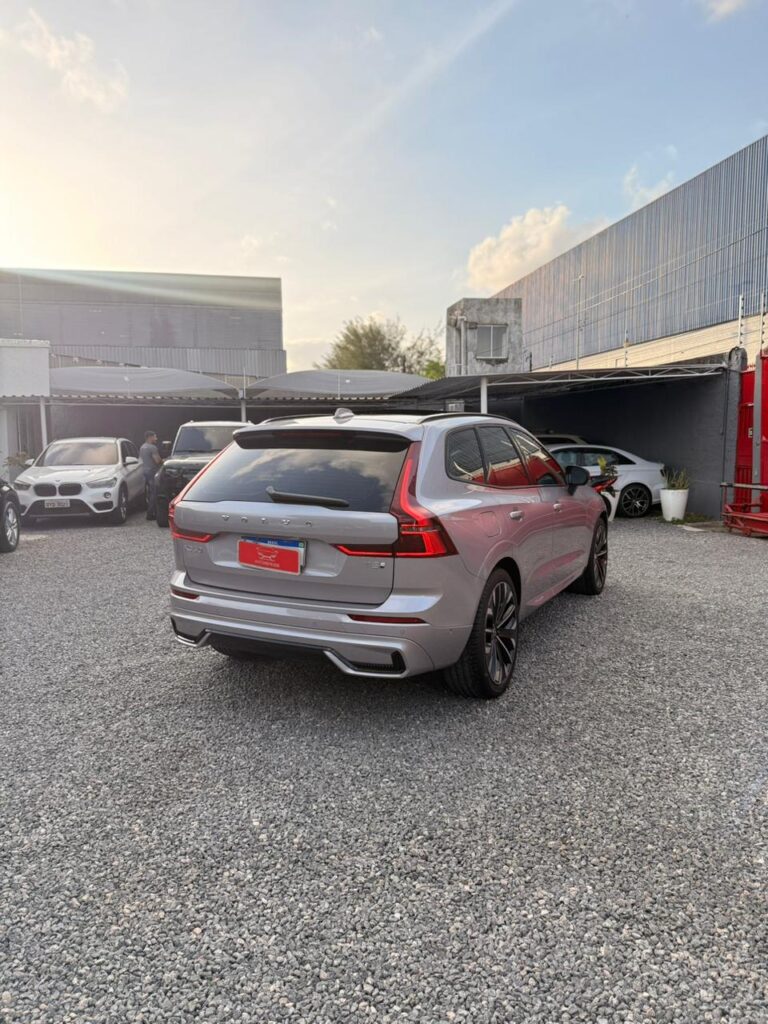 VOLVO XC60 T8 ULTRA DARK 2025/2026