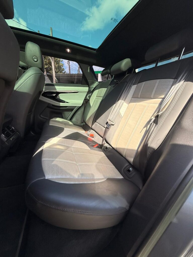 LAND ROVER RR EVOQUE HSE R-DYNAMIC 2022/2023