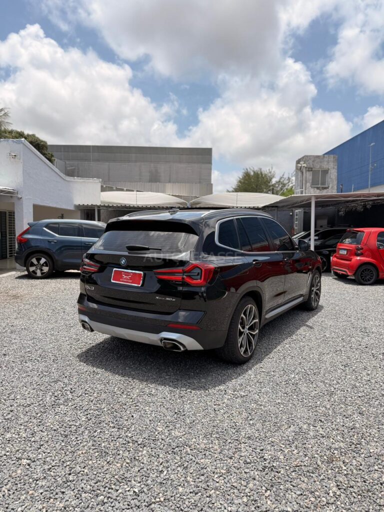 BMW X3 xDRIVE30e X-LINE 2021/2022