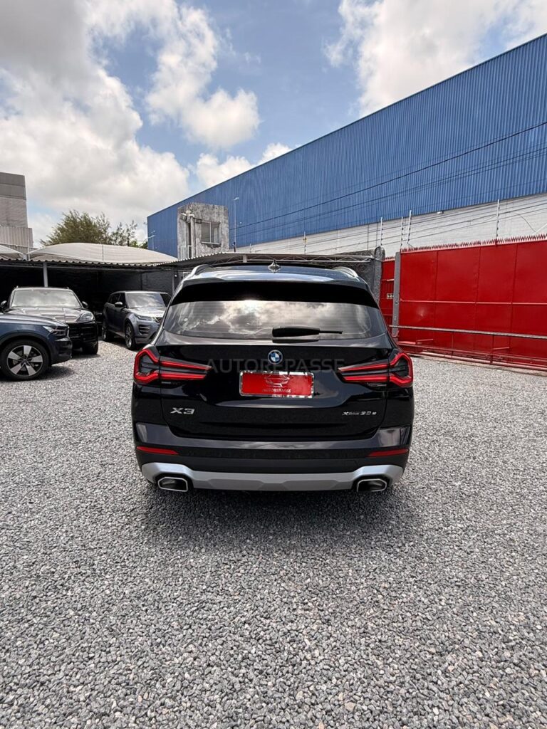 BMW X3 xDRIVE30e X-LINE 2021/2022