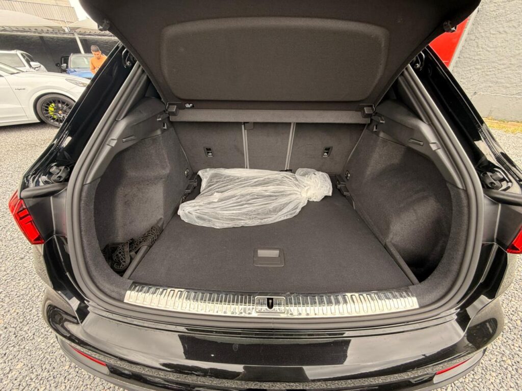 AUDI Q3 PERFORMANCE BLACK 2024/2024