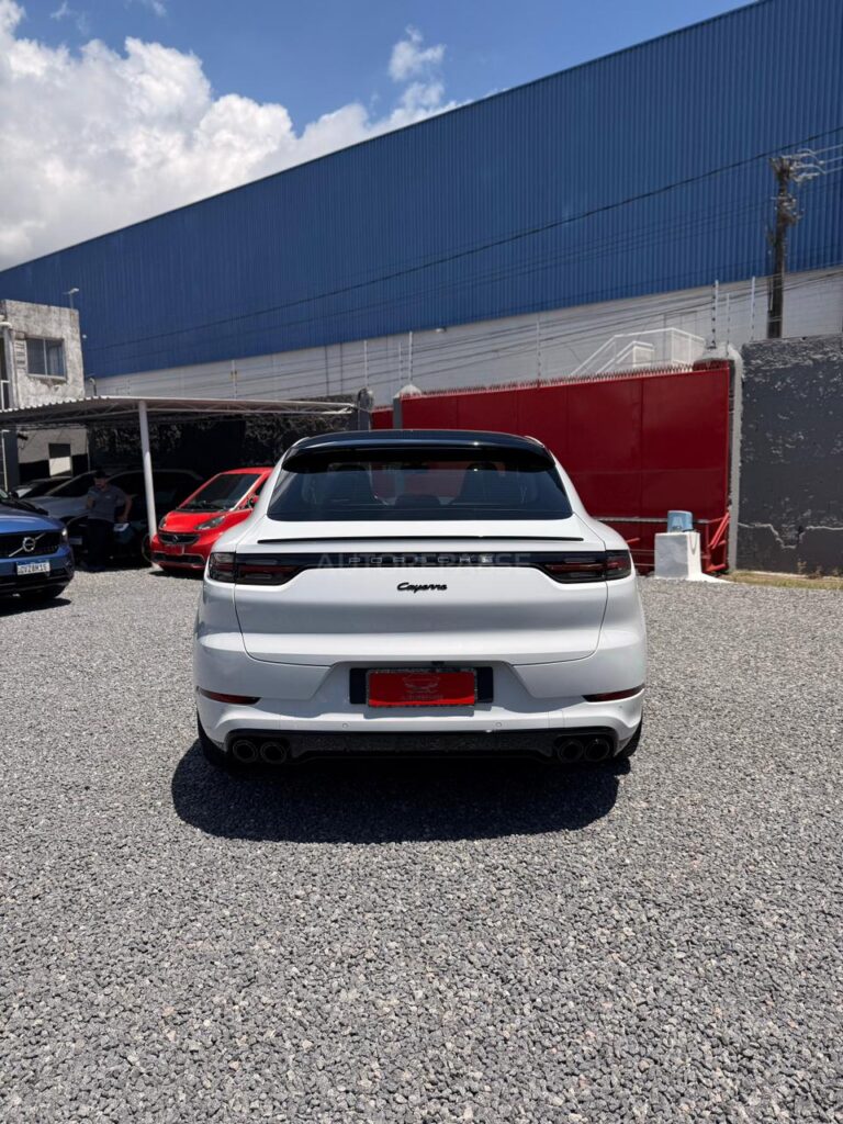 PORSCHE CAYENNE PLATINUM EDITION 2022/2023