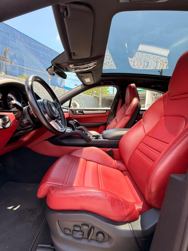 PORSCHE CAYENNE PLATINUM EDITION 2022/2023