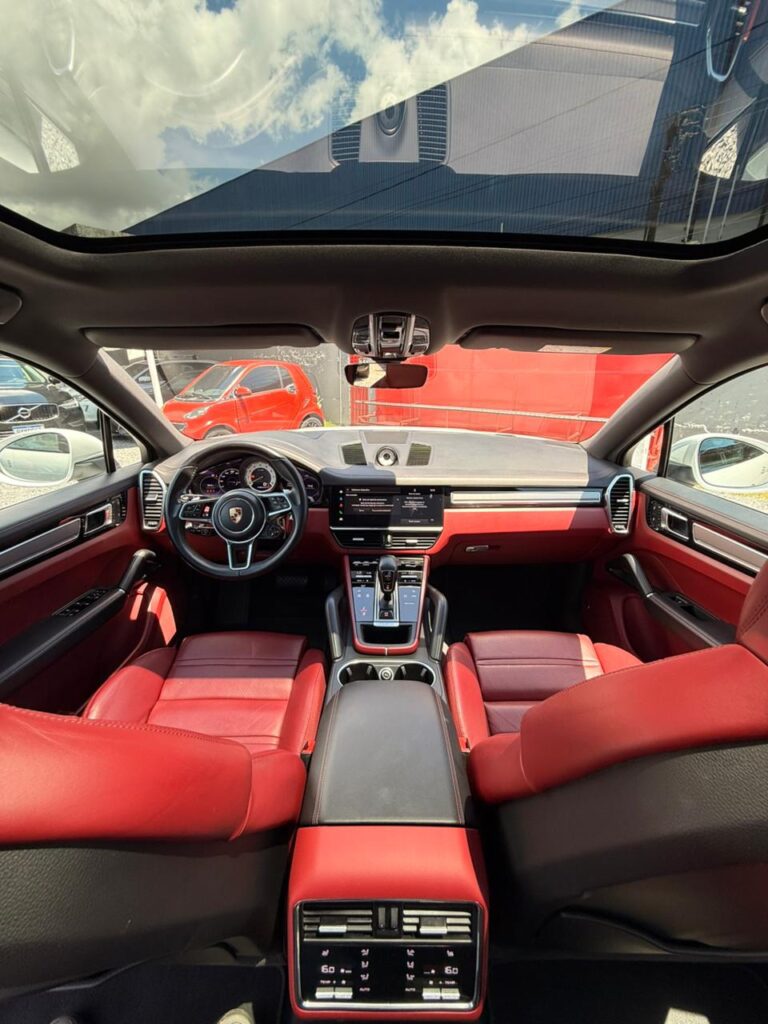 PORSCHE CAYENNE PLATINUM EDITION 2022/2023