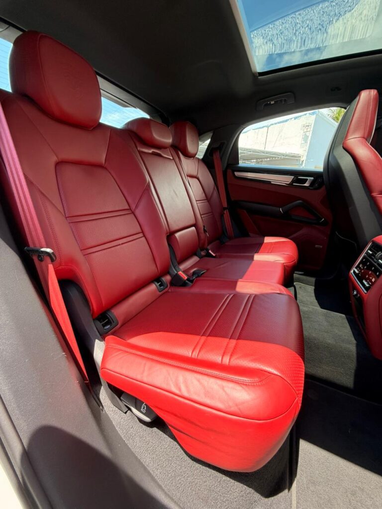 PORSCHE CAYENNE PLATINUM EDITION 2022/2023