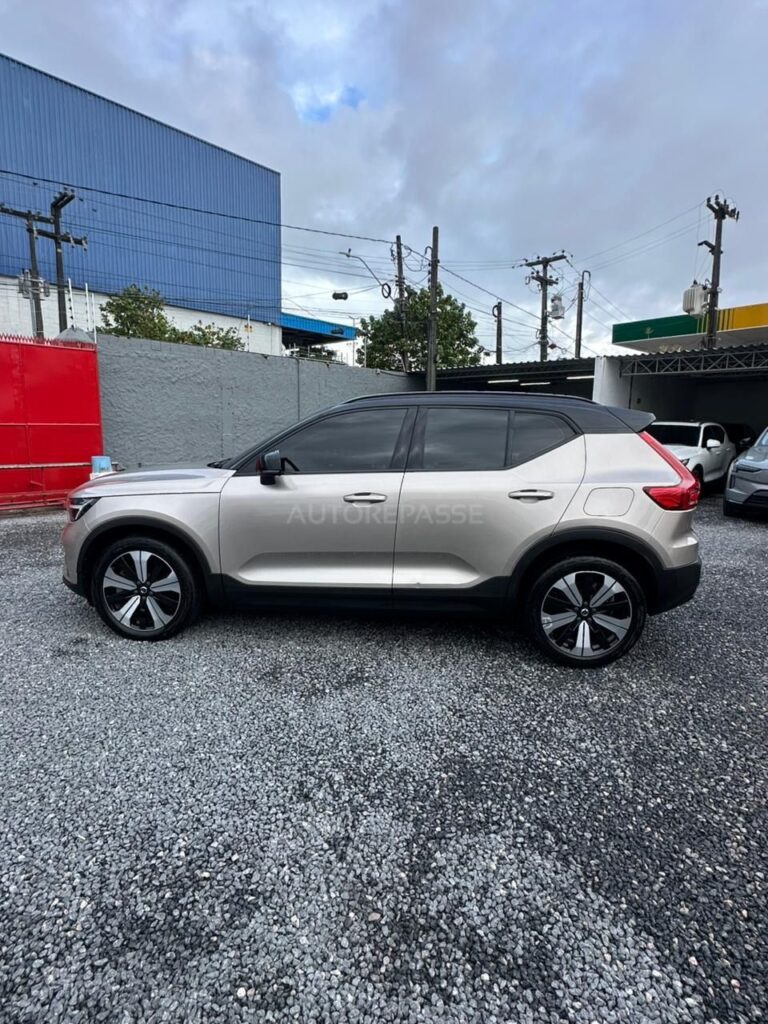 VOLVO XC40 P6 ELETRIC 2022/2023