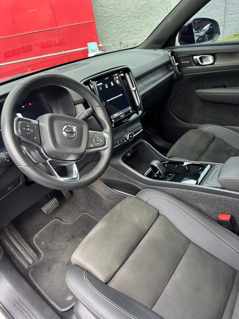 VOLVO XC40 P6 ELETRIC 2022/2023