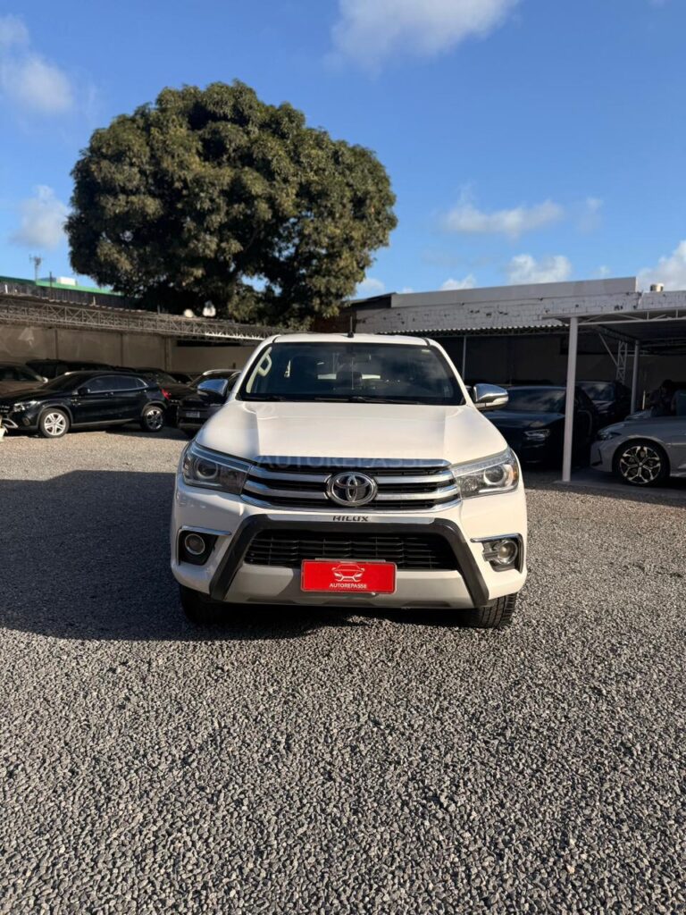 TOYOTA HILUX SRX 2.8 TDI 4X4 AT 2016/2016