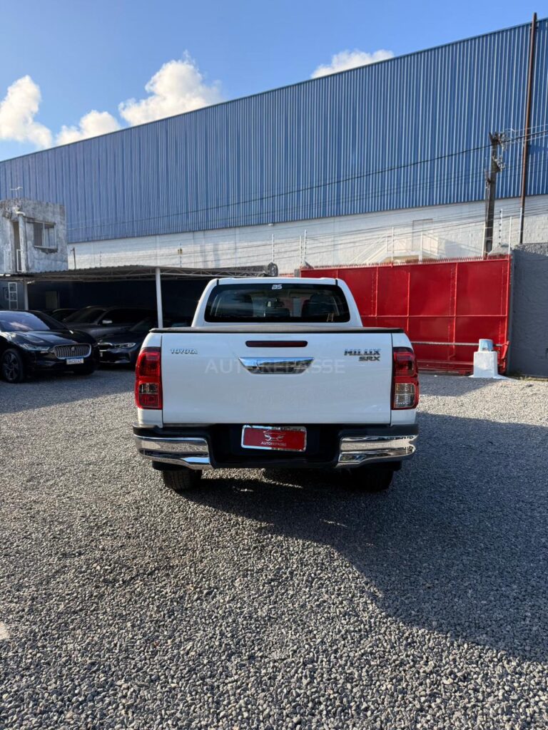 TOYOTA HILUX SRX 2.8 TDI 4X4 AT 2016/2016