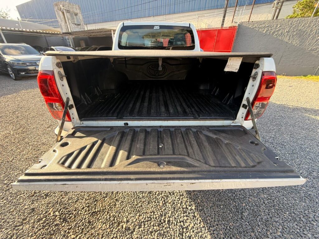 TOYOTA HILUX SRX 2.8 TDI 4X4 AT 2016/2016