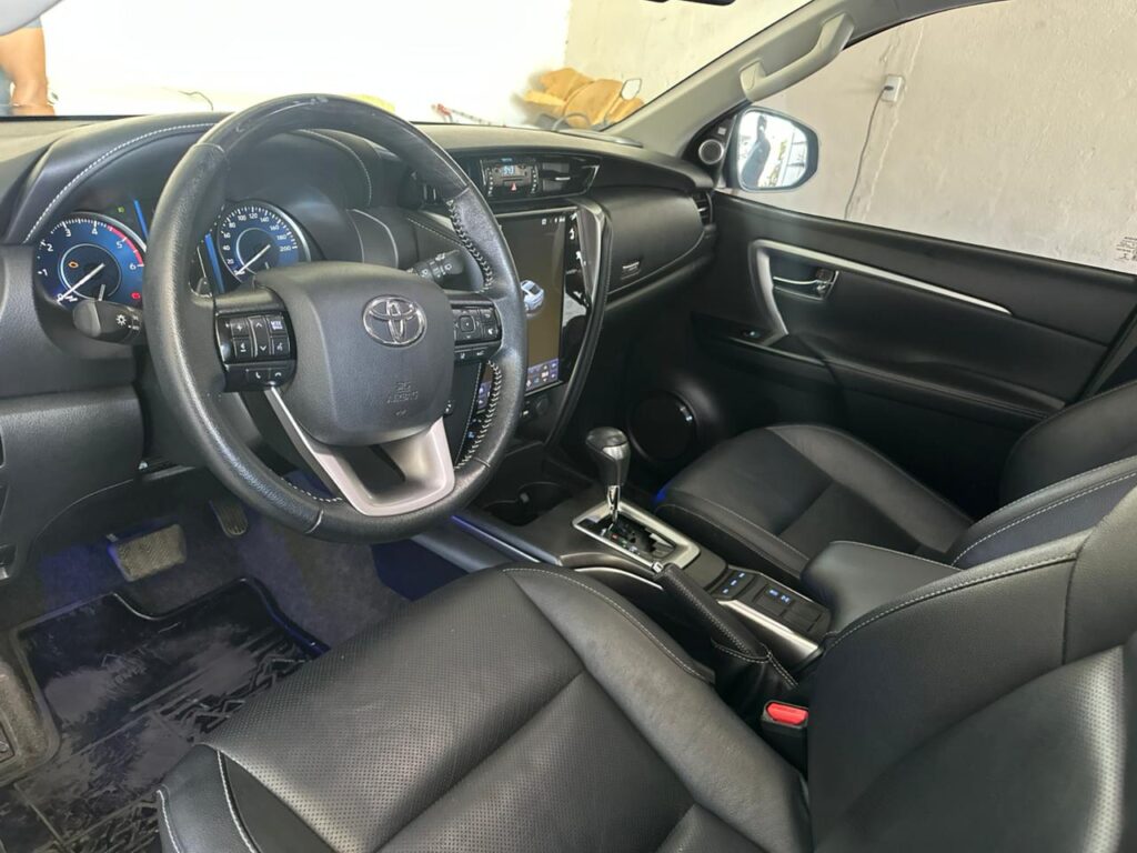 TOYOTA HILUX SW4 SRX 2.8 TDI 4X4 2022/2022