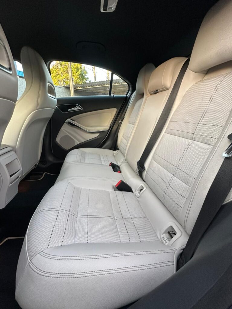 MERCEDES BENZ A200 URBAN 1.6 2014/2014