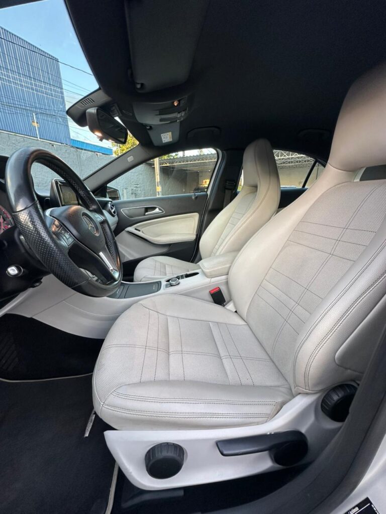 MERCEDES BENZ A200 URBAN 1.6 2014/2014