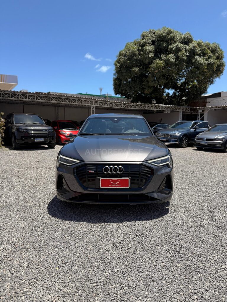 AUDI E-TRON SPORTBACK PERFORMANCE BLACK QUATTRO 2021/2022