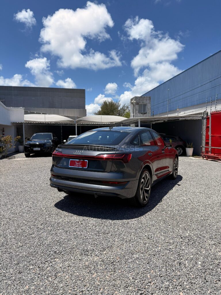 AUDI E-TRON SPORTBACK PERFORMANCE BLACK QUATTRO 2021/2022