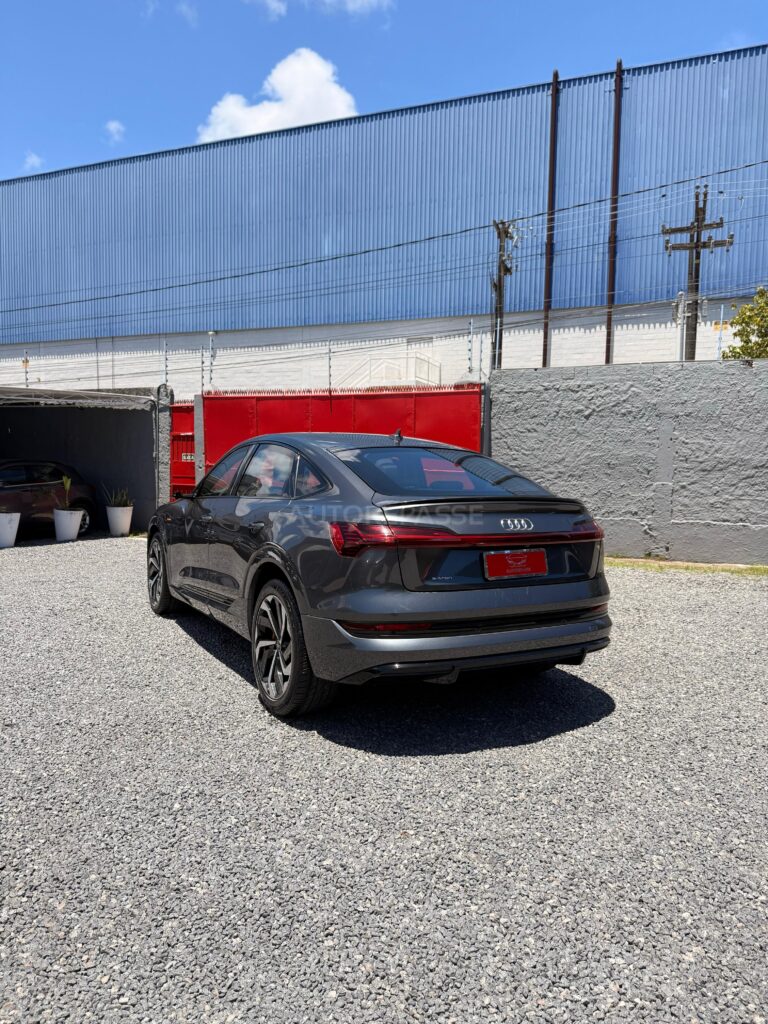 AUDI E-TRON SPORTBACK PERFORMANCE BLACK QUATTRO 2021/2022