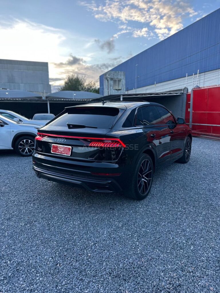 AUDI Q8 PERFORMANCE BLACK QUATTRO TIPTRONIC