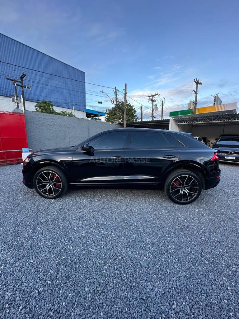 AUDI Q8 PERFORMANCE BLACK QUATTRO TIPTRONIC