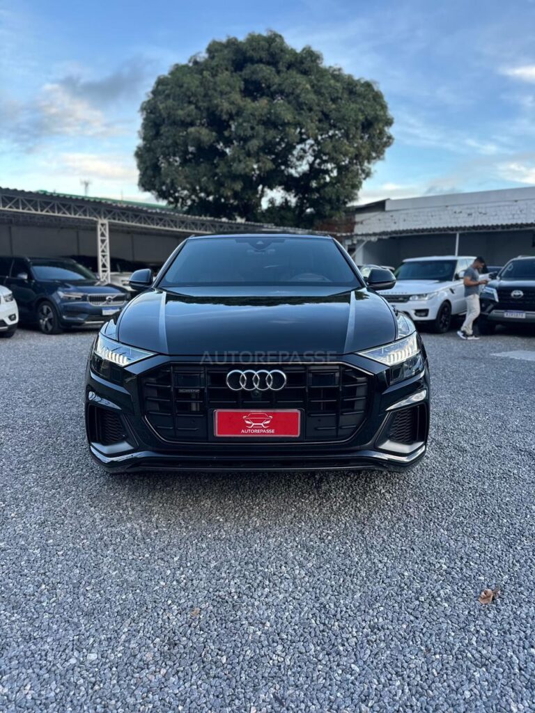 AUDI Q8 PERFORMANCE BLACK QUATTRO TIPTRONIC